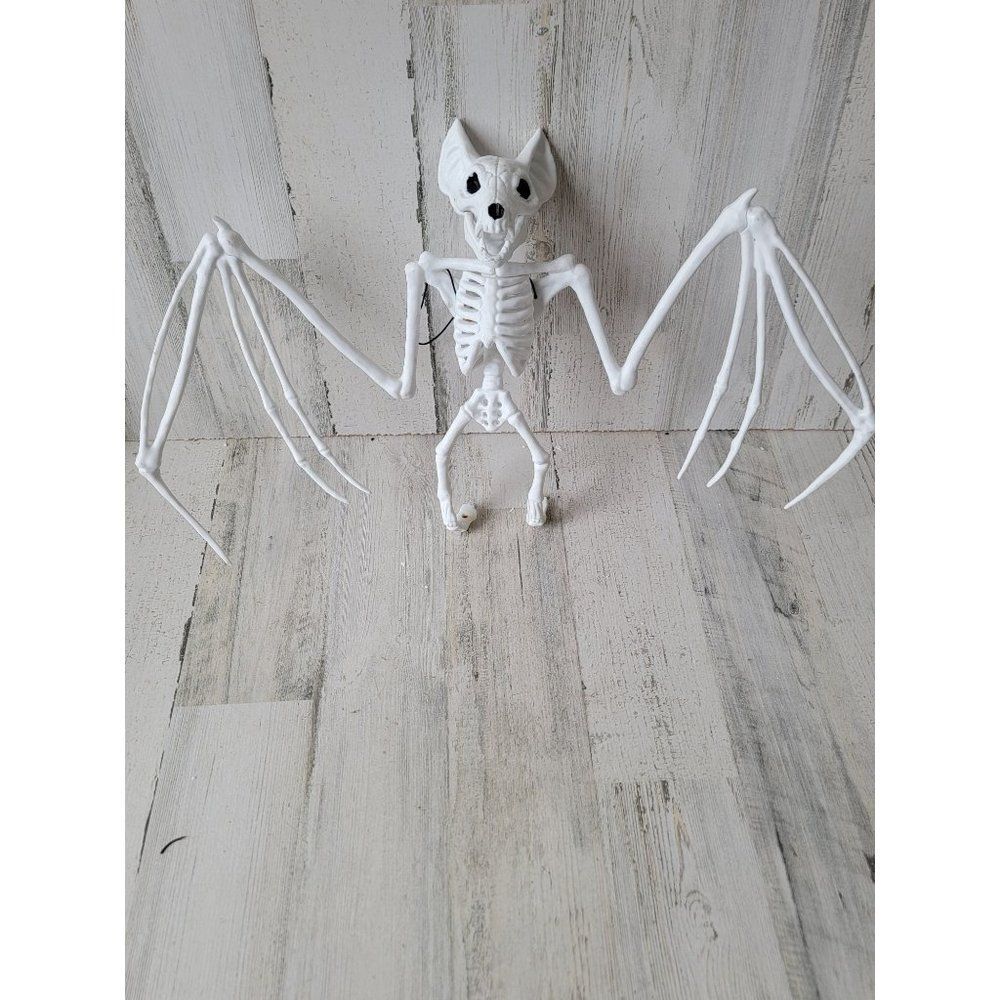 Hanging skeleton bat crazy bonez large Halloween prop decor‎